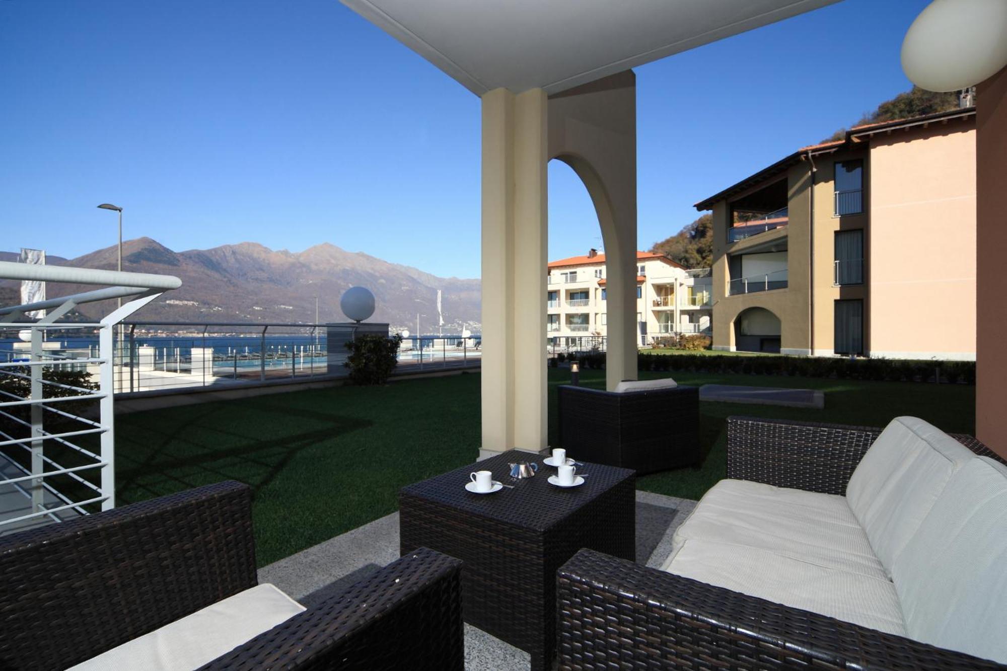 Maccagno Golfo Gabella Lake Resort المظهر الخارجي الصورة